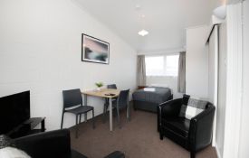 accommodation for one person with full kitchen facilities